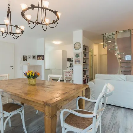 Matilde Only 10 Min From The Villa Novilara