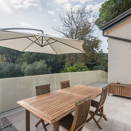Matilde Only 10 Min From The Villa Novilara