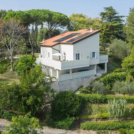 Matilde Only 10 Min From The Villa Novilara